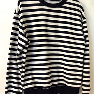 Goodfellow sweatshirt